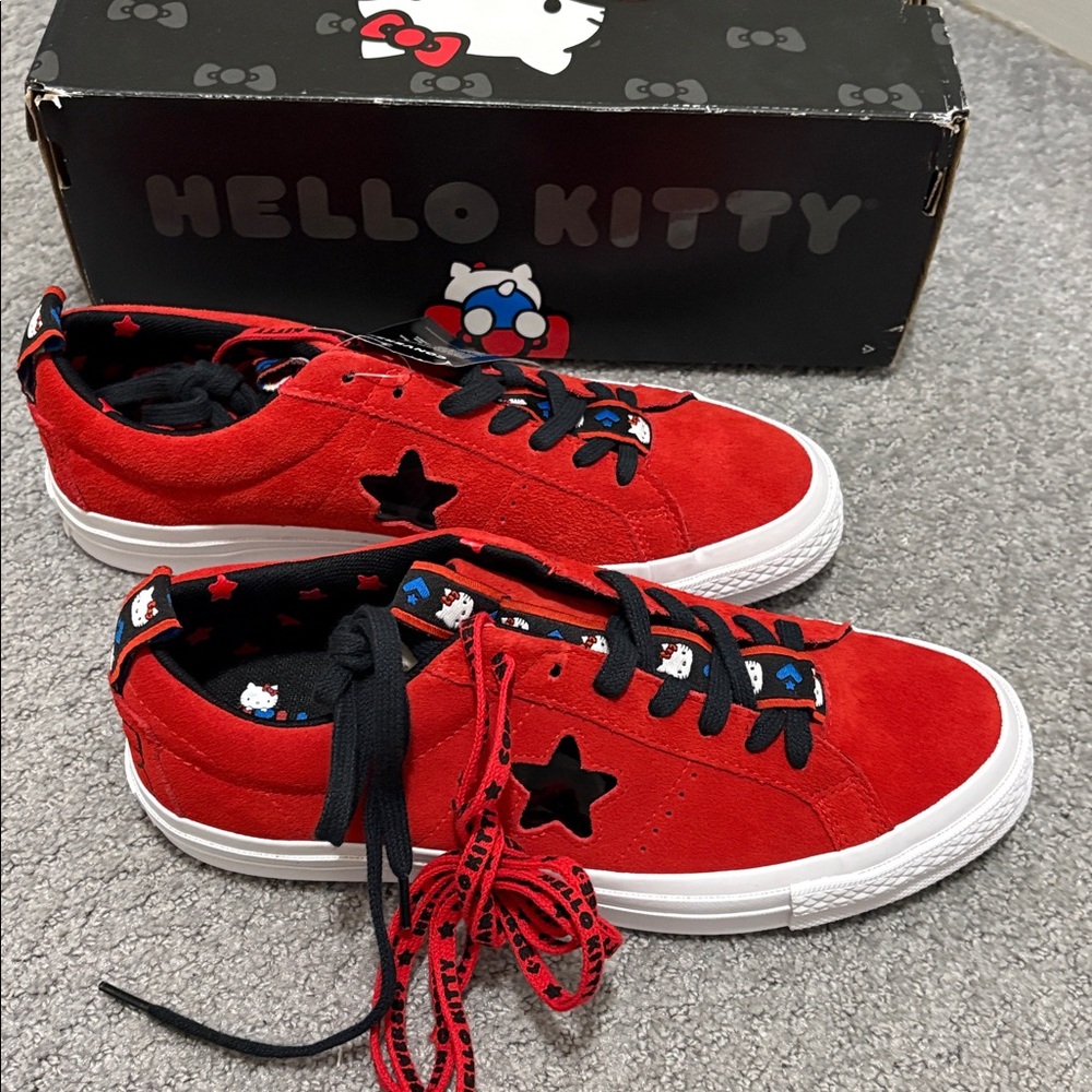 NWT Converse Hello Kitty Red Suede One Star Sneakers M 8 W 10 - Picture 8 of 9